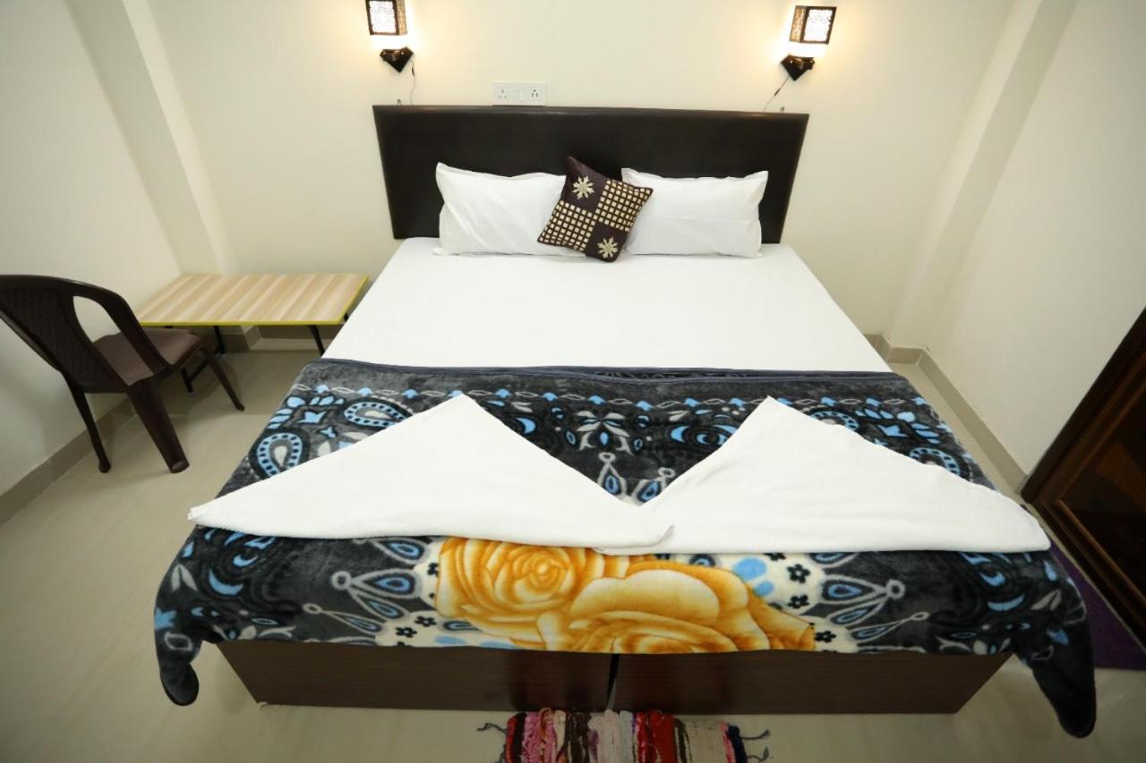 Gully Ghar Hotel