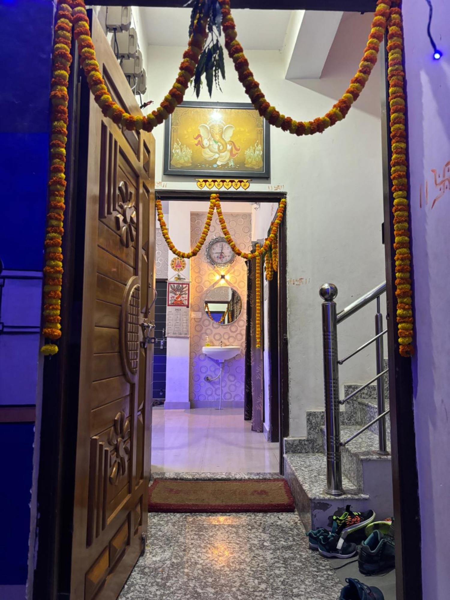Gully Ghar Hotel 3*