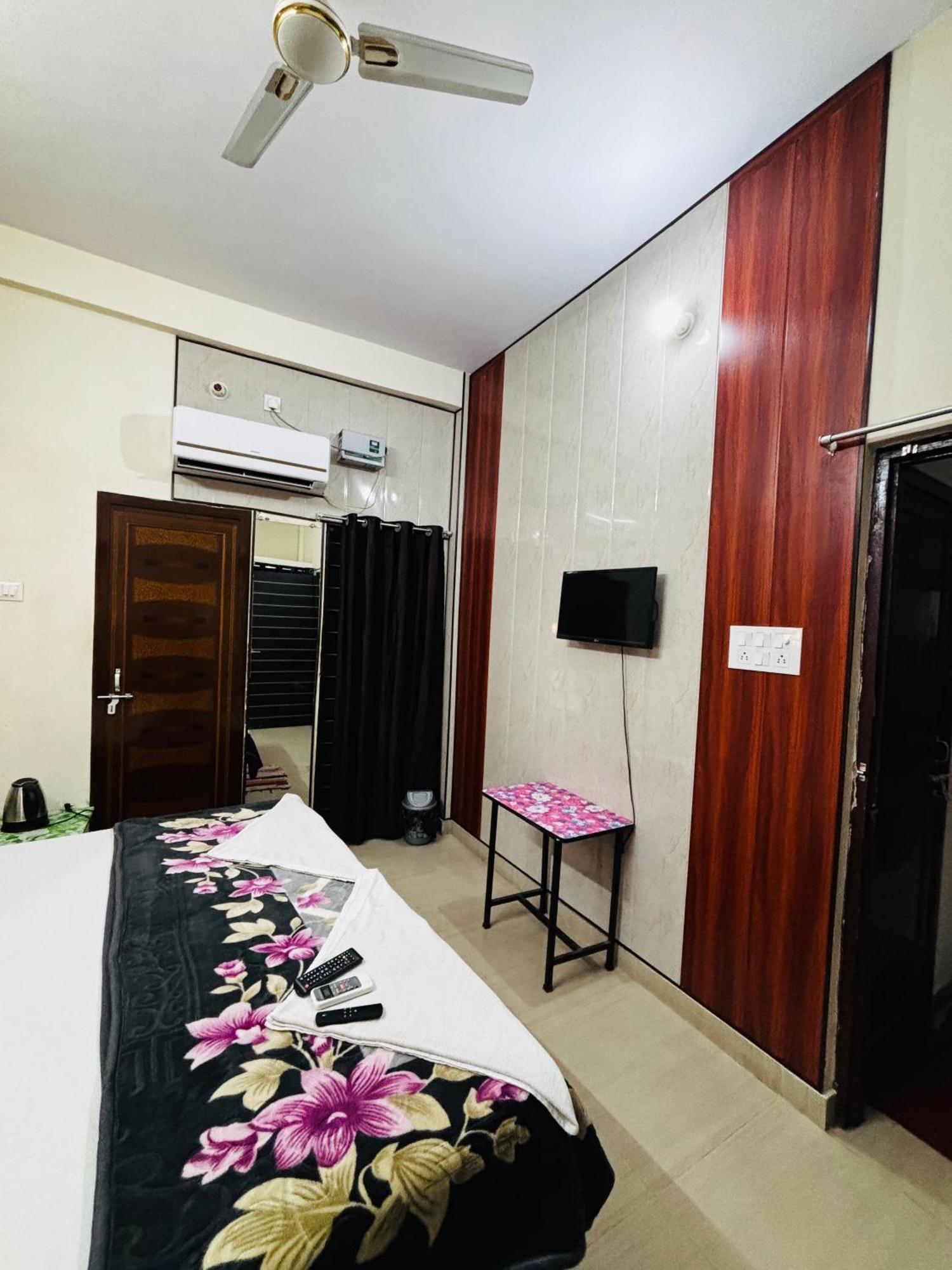 Gully Ghar Varanasi